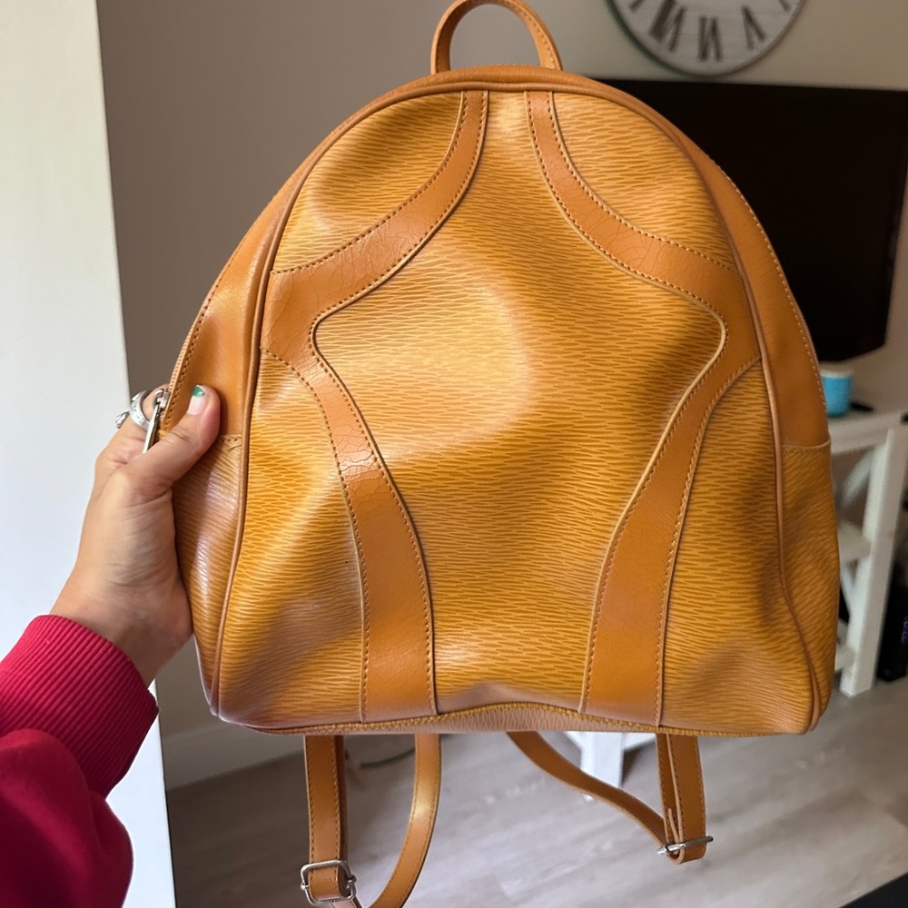 Focus Paris Leather Vintage Backpack